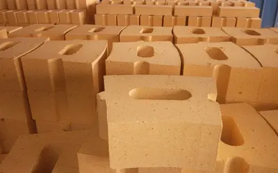 High alumina brick