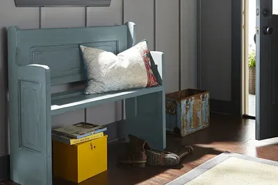Lipary Bench