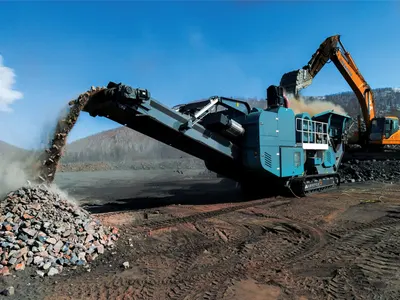 Stone crushing for quartz process
