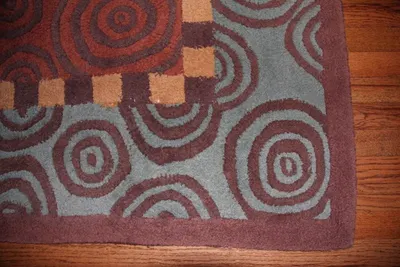 Hand Tufted Wool by Kaka Overseas Ltd.