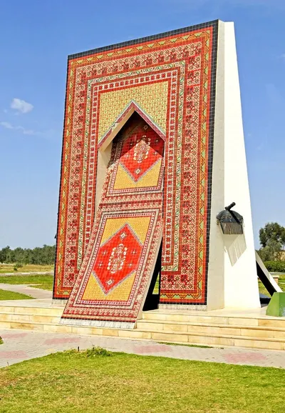 Seven Chkar Pyramind
