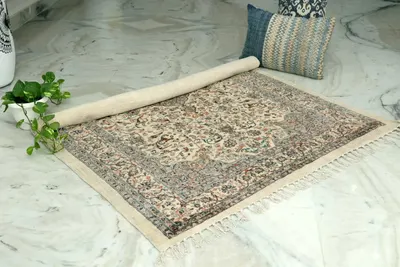 Silk Carpet Runner by Nanyang Yuxiang Arts & Crafts Co., Ltd.