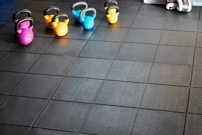 Rubber tile