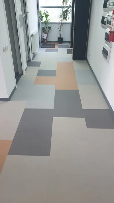 Industrial floor : Monile