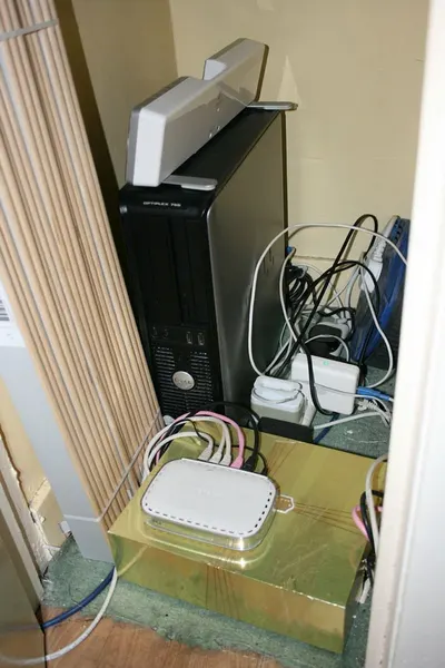 Computer fan controller