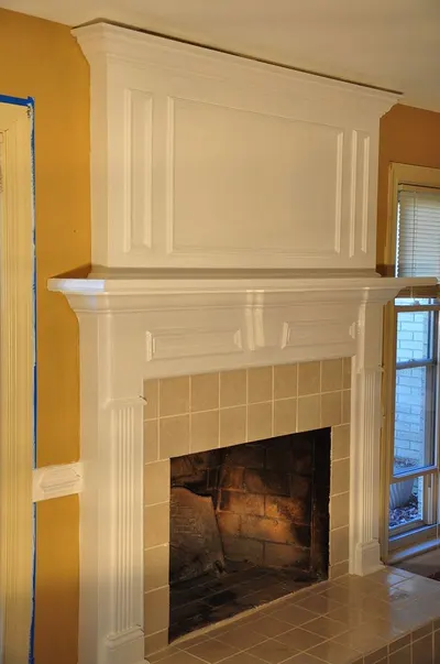 Panell molding