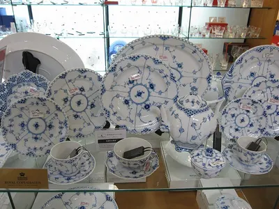 Acrylic crockery