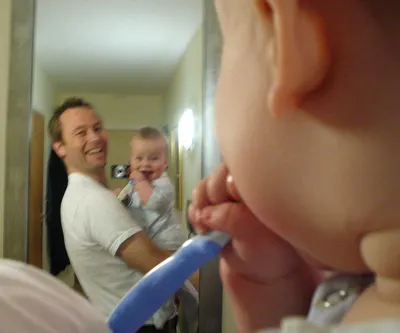 Sonic toothbrush