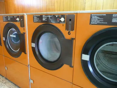 Industrial washing machine
