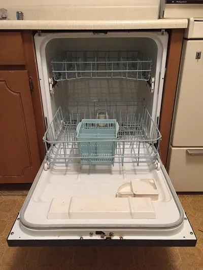 Commercial dishwasher