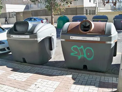 SKIP BIN