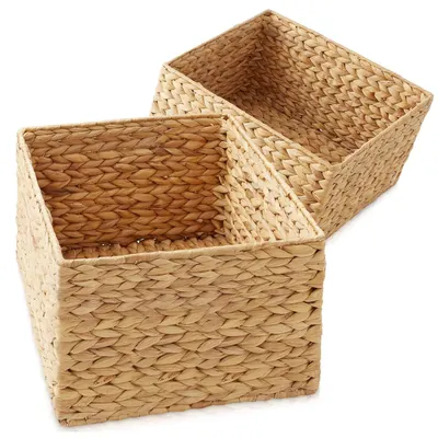 Wicker clothes hamper