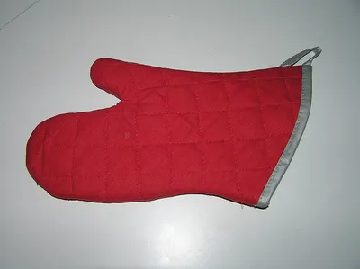 Heat Resistant Bbq Silicone Kitchen Glove by Ningbo Yinzhou Onlyest Commodity Co., Ltd