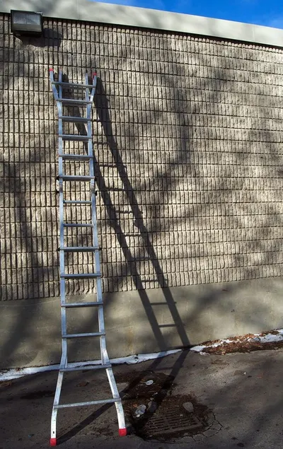 Aluminum ladder