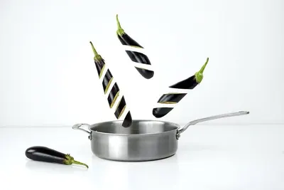 Hot sets and cookware