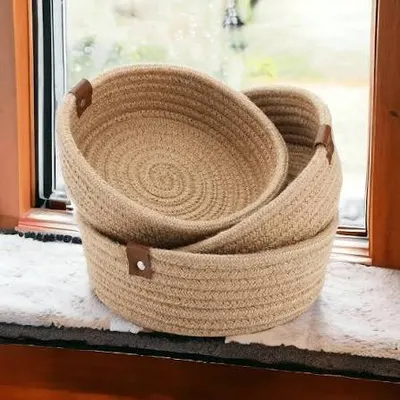 Round Cozy With Lid