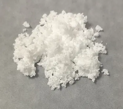 Hot-Washed White R-PET Flakes