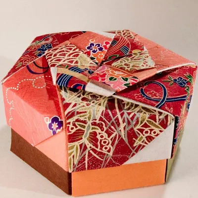 Cosmetic Packaging