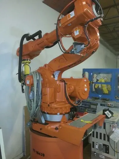 Gluing Machine Custom Acceptable by Shenzhen Li Chuang Xin Automation Co.Ltd.