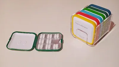 Pill box - 8039