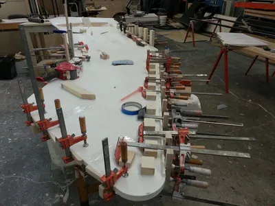 Manual clamping paint shaker