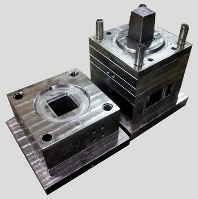 Plastic injection mould