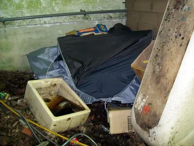 Garbage container
