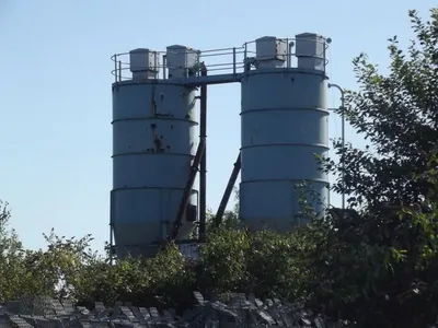 Concrete mixing plant