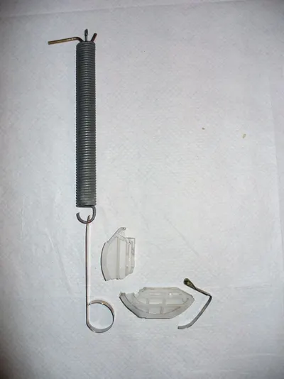 Skimmer for floating oil