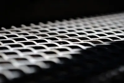 Wire mesh fence
