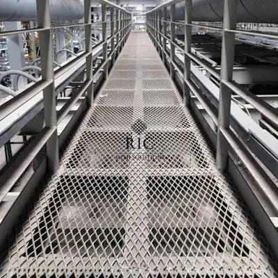 Magic-float modular floating dock system