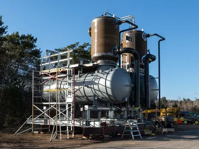 Asphalt mixing plant