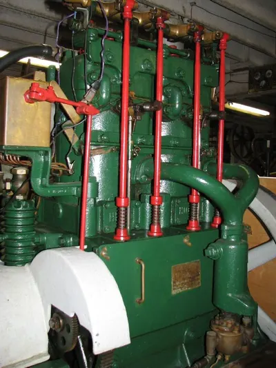Cincinnati centerless grinder