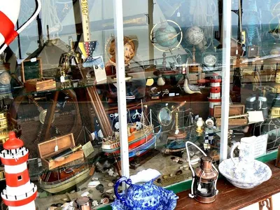 Nautical Antiques & Tropical Décor