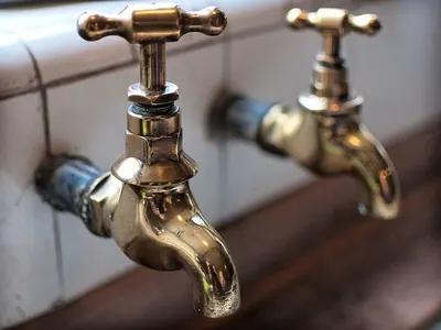 Lavatory faucet
