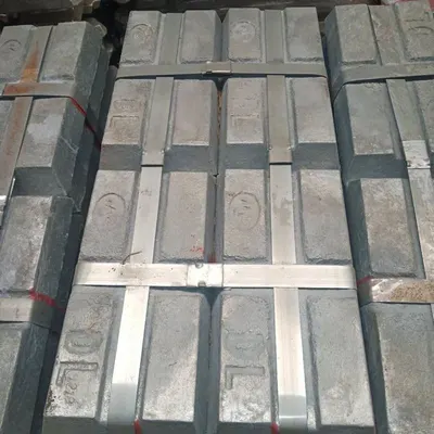 Wear resistant high manganese plate