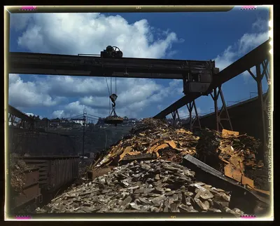 Mining Support Articulated Roof