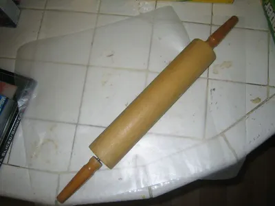 Dough divider