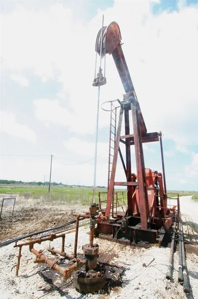 Blast hole drill rig