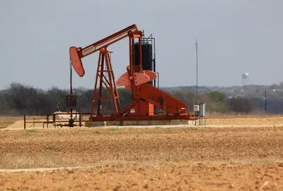 Emsco F-500 mud pump in oilfield