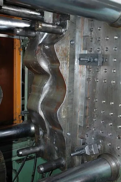 Insert Molding Process & Custom Mold
