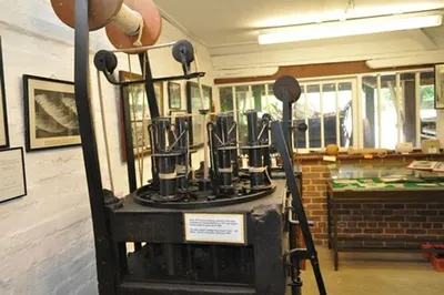 Three-in-one Shaped Shooting Game Machine