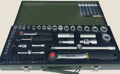 94pcs ( 1/4'' &1/2'' ) / Socket Tool Set