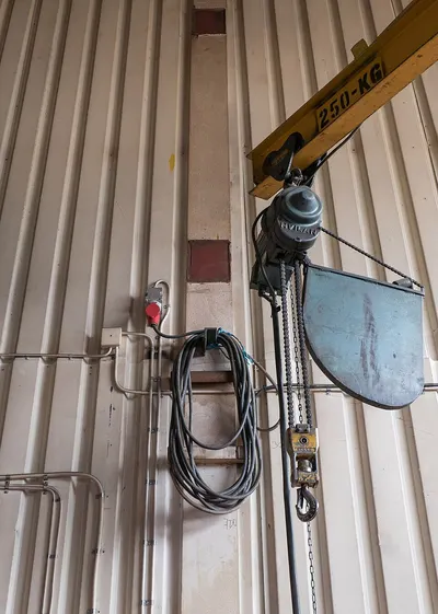 Electric chain hoist