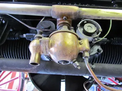 Access charging valve