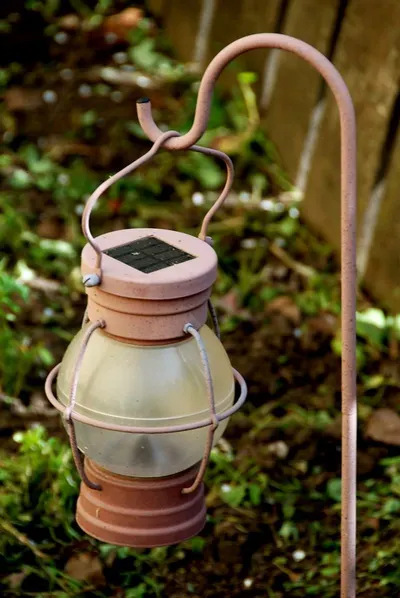 Solar Garden Light-Mole & Snake Repellet