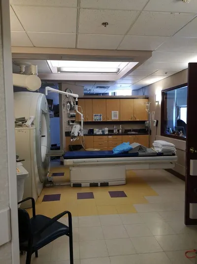 Toshiba aquilion 16 slice ct scanner