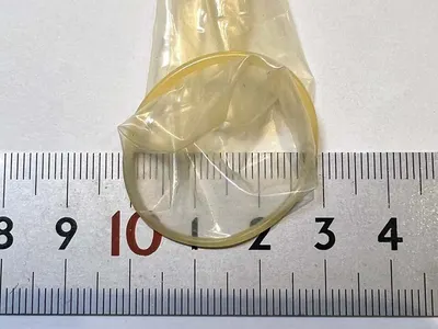 Quartz crucible