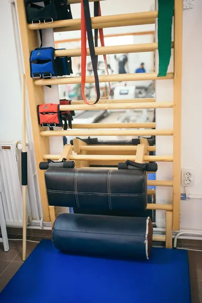 Back massage chair by Summery Beauty Salon Furniture Co.