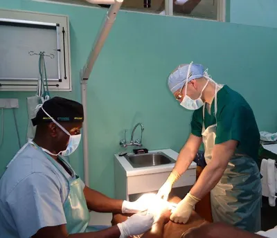Sterile Latex Surgical Gloves